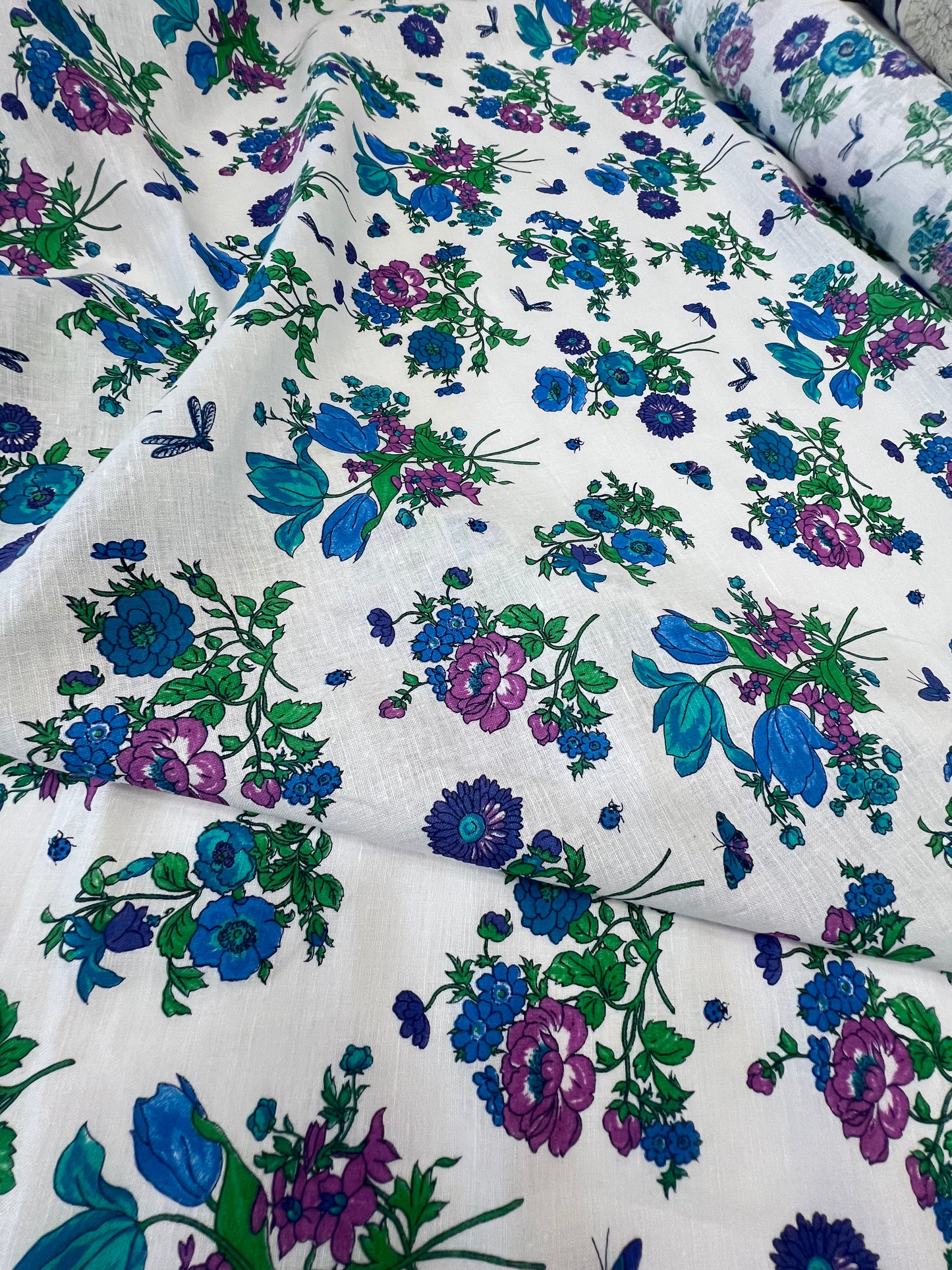 Country Maiden - Linen