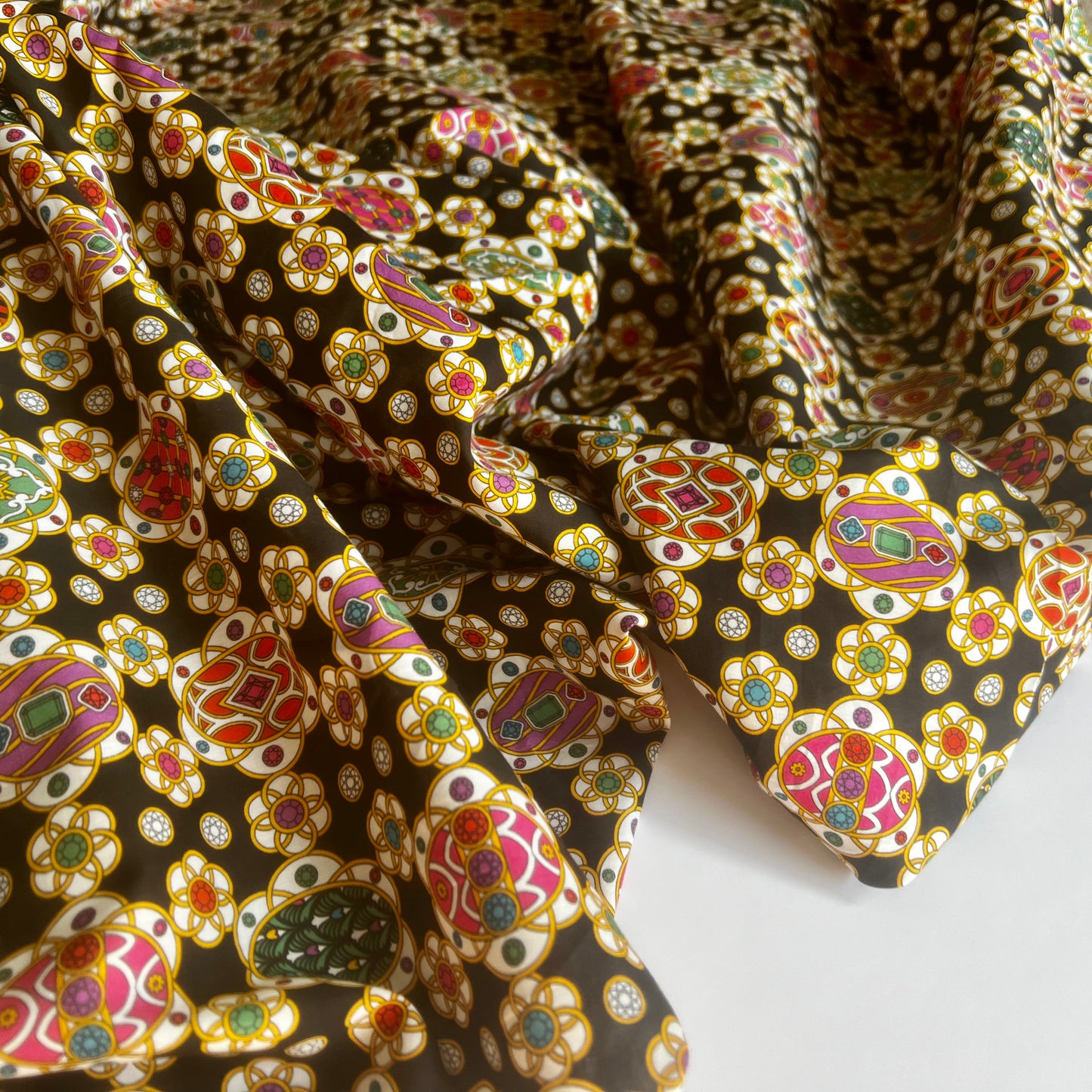 Do Bejeweled Me - Cotton - Liberty Fabrics