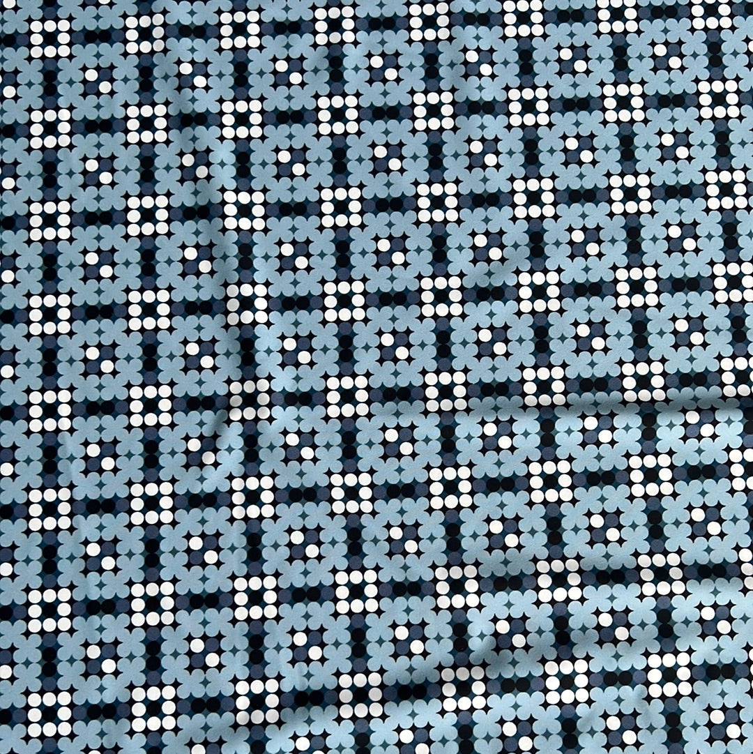 Four court dots