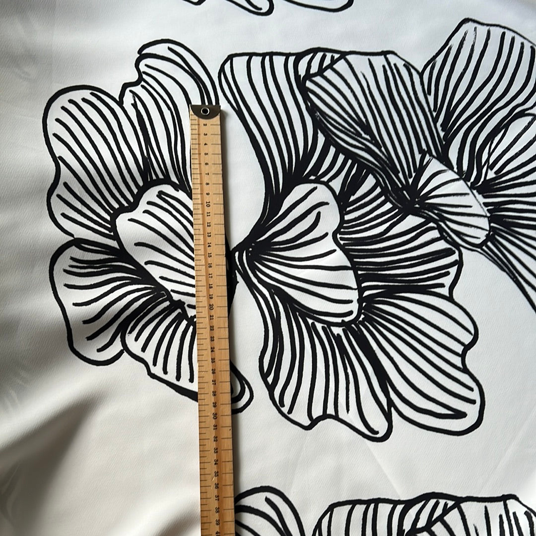 Stripe Flowers in Snow